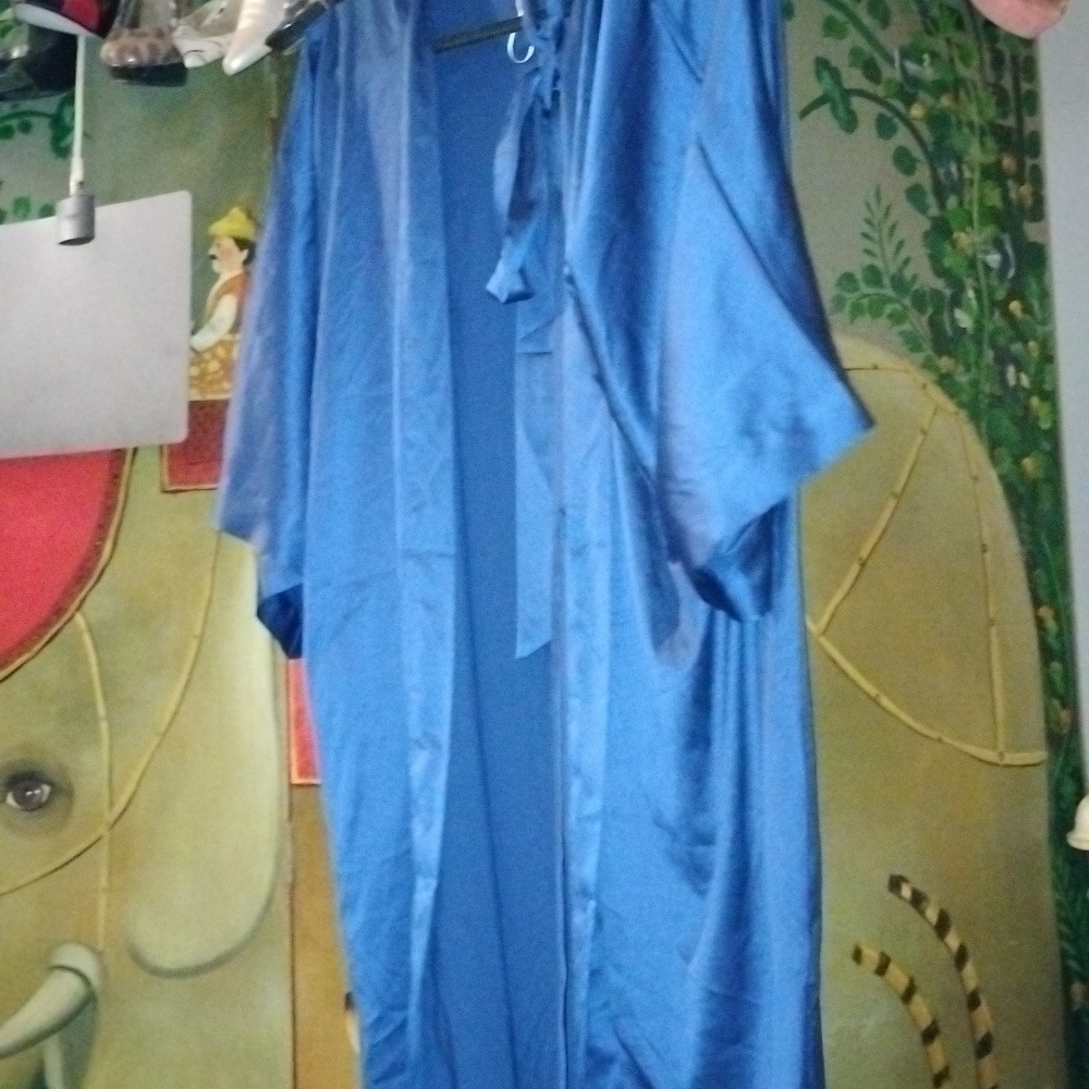 Deep Navy Blue Robe - Picture 1 of 3